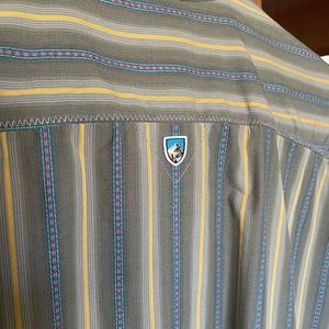 KUHL short sleeve shirt